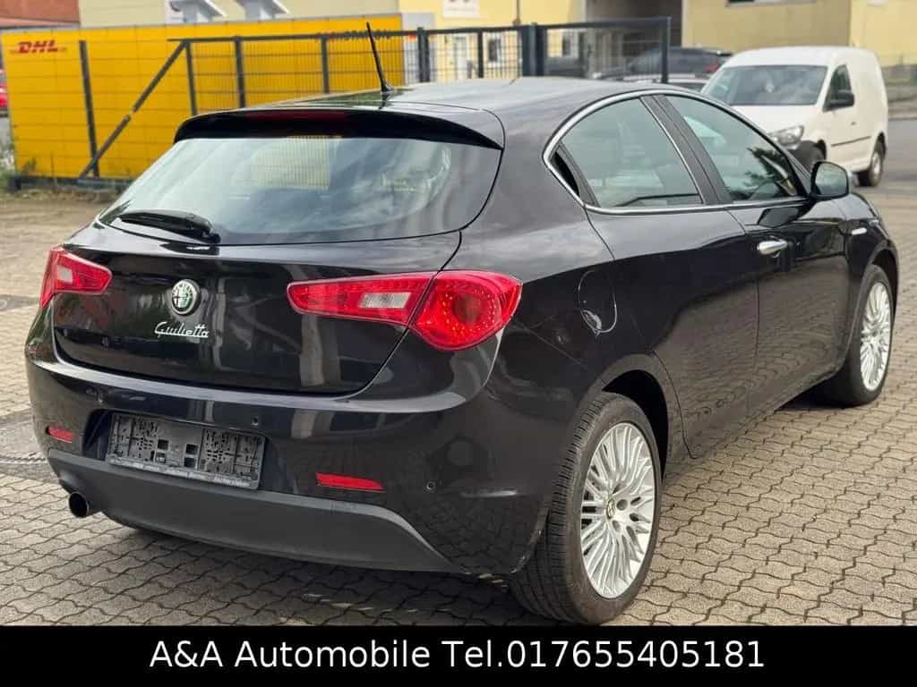 Alfa Romeo Giulietta Super 1.4 TÜV Neu Garantie inkl. 09/2012-photo-5