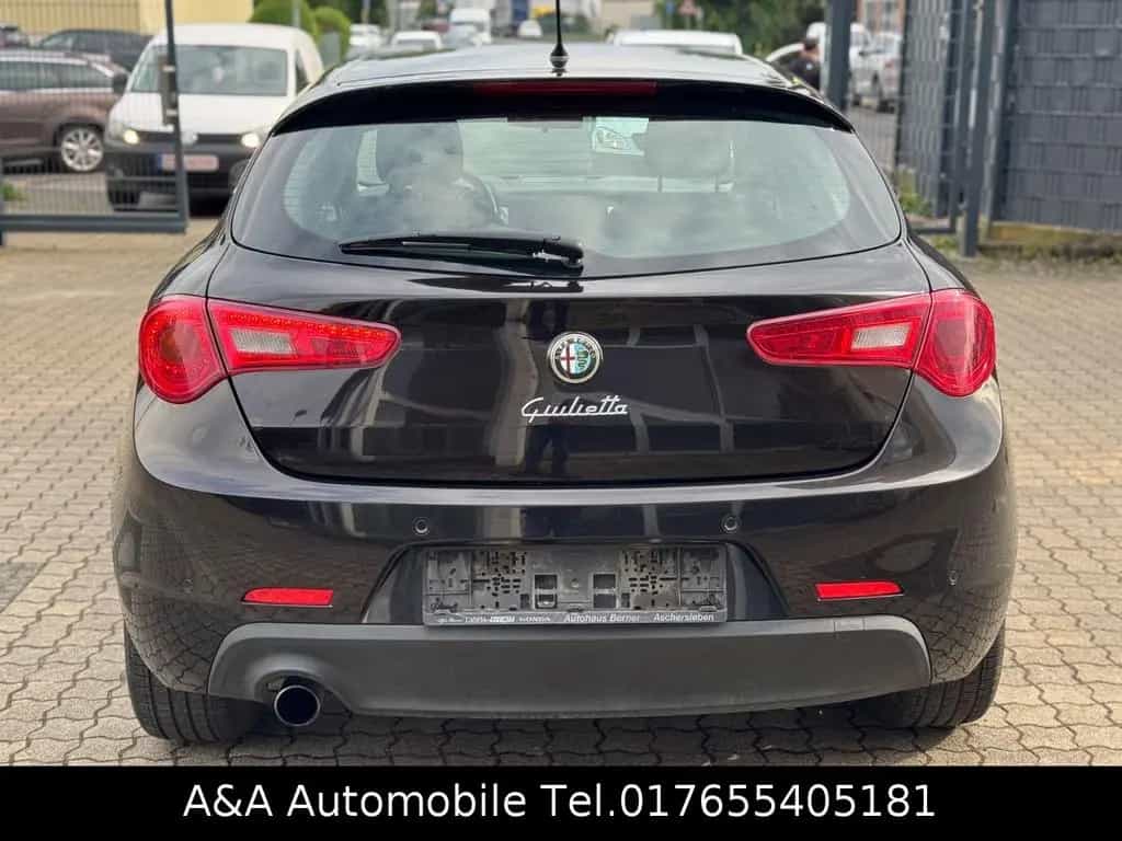 Alfa Romeo Giulietta Super 1.4 TÜV Neu Garantie inkl. 09/2012-photo-6