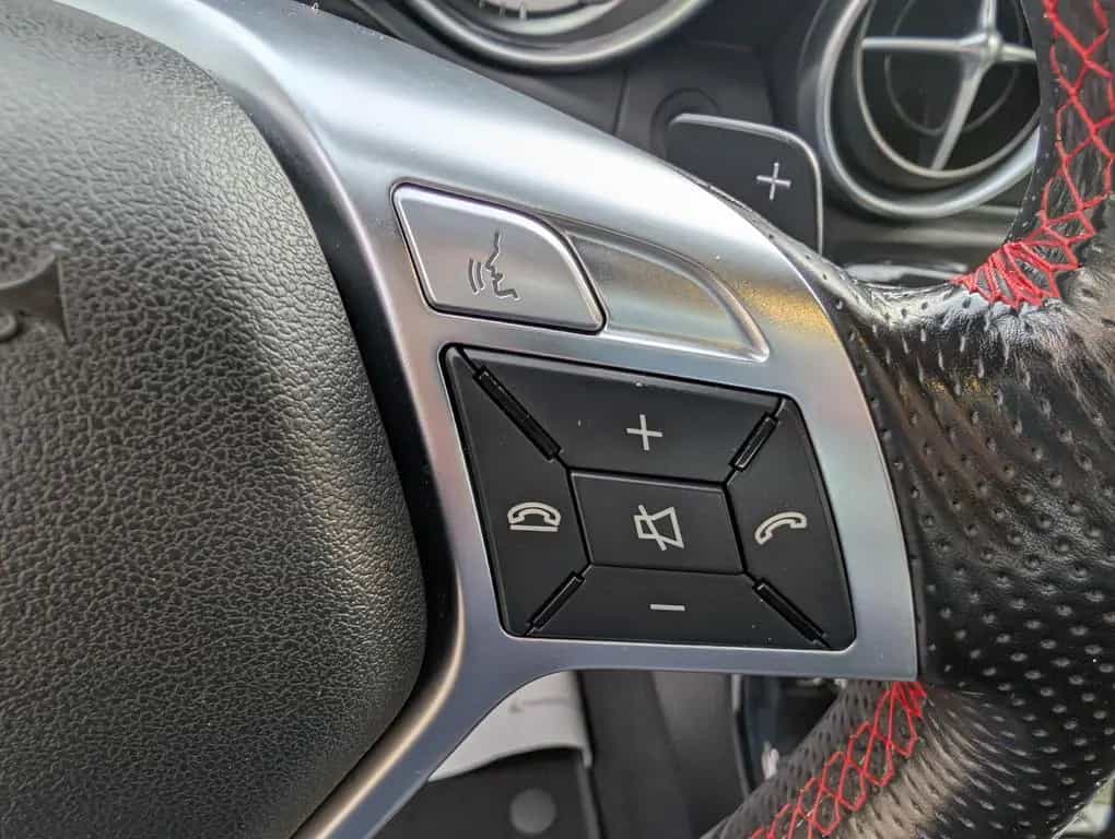 Mercedes-Benz SLK-Class 250 CDI Cabrio AMG Line*PANO*BiXen*AirScarf* 11/2014-photo-25
