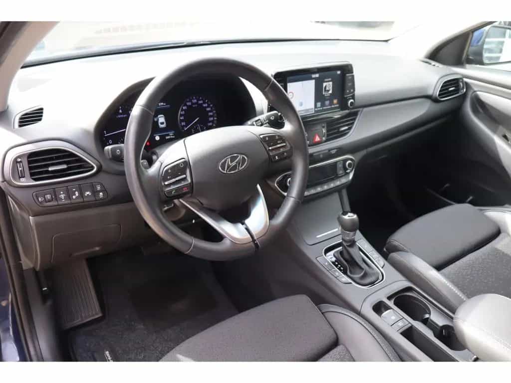 Hyundai i30 Fastback 1.4 T-GDI Premium Szthzg. RFK Autom 01/2020-photo-16