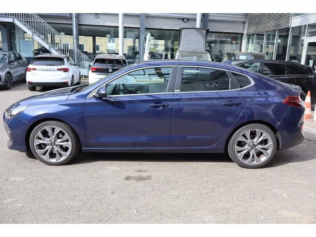 Hyundai i30 Fastback 1.4 T-GDI Premium Szthzg. RFK Autom 01/2020-photo-6