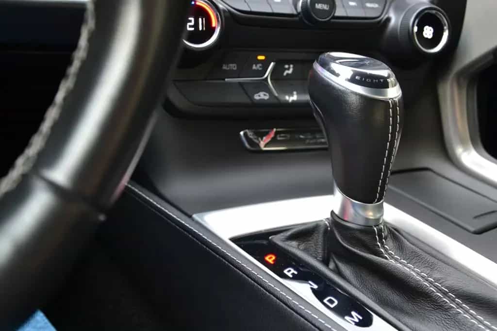 Corvette C7 6.2 V8 AT8 Stingray 04/2017-photo-12