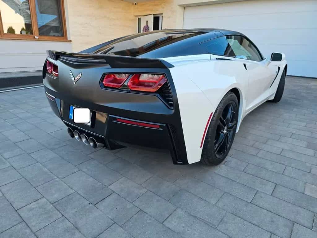 Corvette C7 6.2 V8 AT8 Stingray 04/2017-photo-2