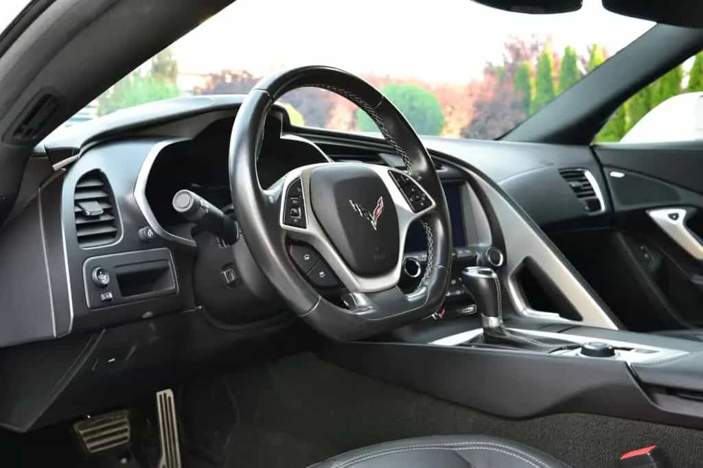 Corvette C7 6.2 V8 AT8 Stingray 04/2017-photo-7