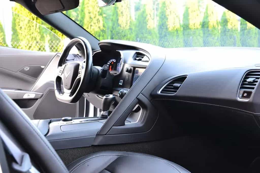 Corvette C7 6.2 V8 AT8 Stingray 04/2017-photo-9