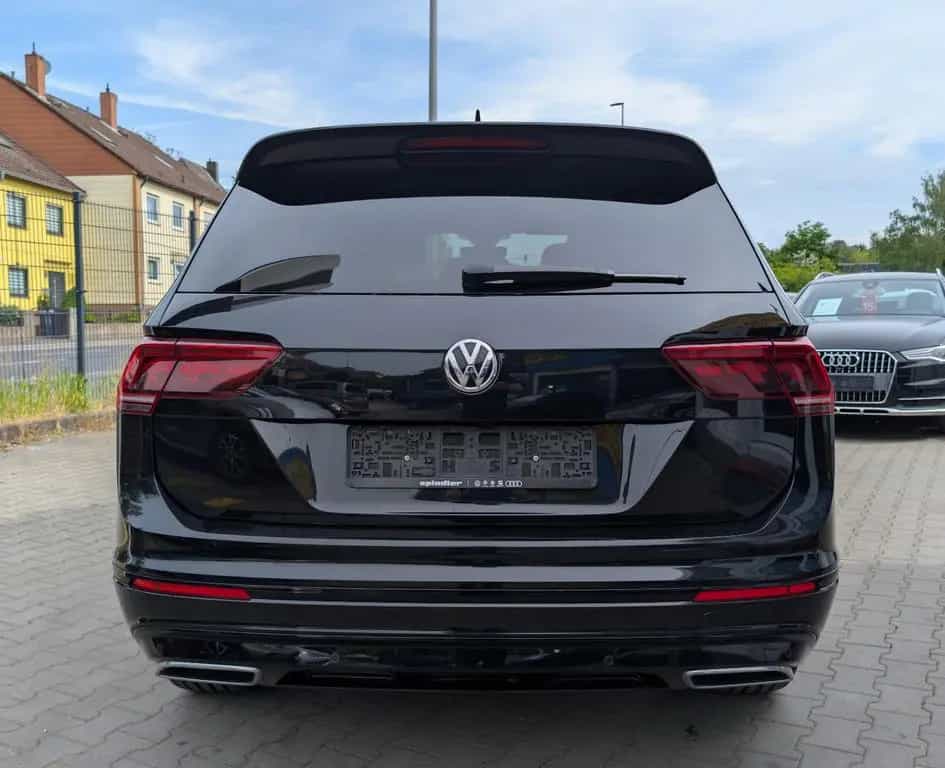 Volkswagen Tiguan Allspace R-Line High.4M*ACC*PANO*HUD*360° 08/2020-photo-5