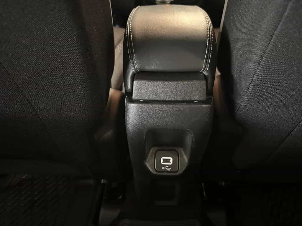 Jeep Renegade 1.0l T-GDI I3 Limited 2.HA/S-HE/NAVI/LM 07/2019-photo-37