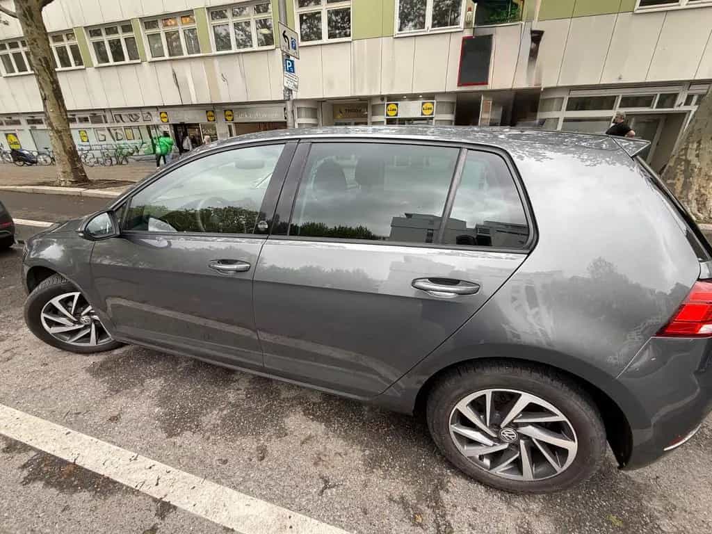 Volkswagen Golf Automatik 1.0 TSI DSG Sound -sehr gepflegt 10/2017-photo-5