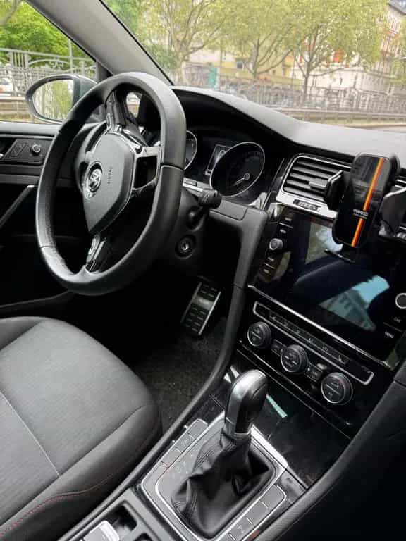 Volkswagen Golf Automatik 1.0 TSI DSG Sound -sehr gepflegt 10/2017-photo-8