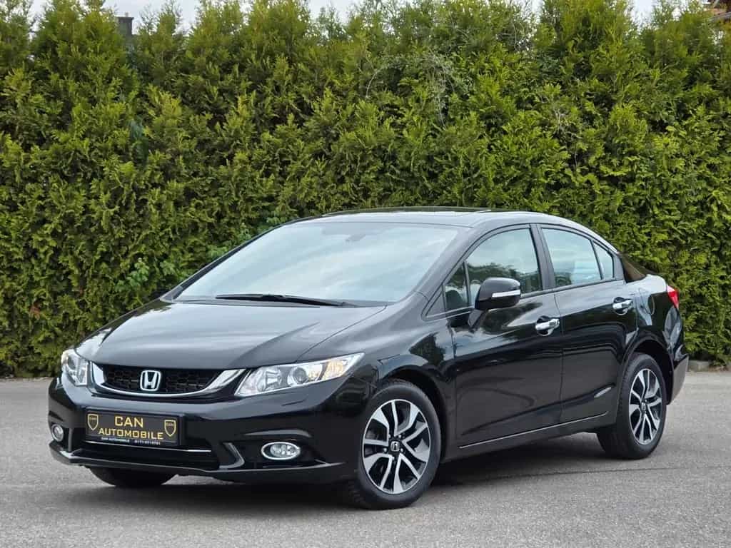 Honda Civic 1.8 Lim.-Executive*1.Hand*AUT*Xenon*SD*SH* 03/2016-photo-3