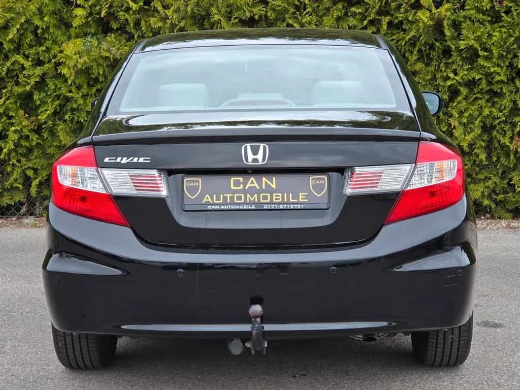Honda Civic 1.8 Lim.-Executive*1.Hand*AUT*Xenon*SD*SH* 03/2016-photo-31