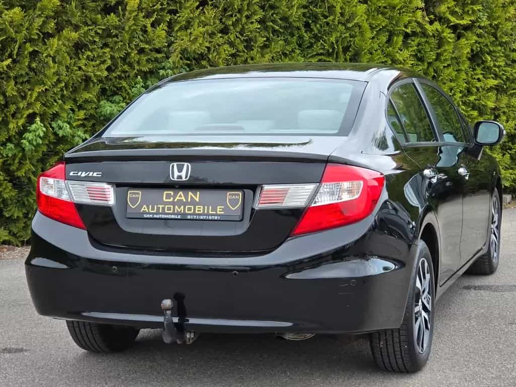 Honda Civic 1.8 Lim.-Executive*1.Hand*AUT*Xenon*SD*SH* 03/2016-photo-39