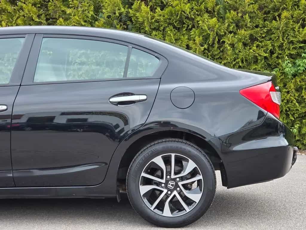 Honda Civic 1.8 Lim.-Executive*1.Hand*AUT*Xenon*SD*SH* 03/2016-photo-4