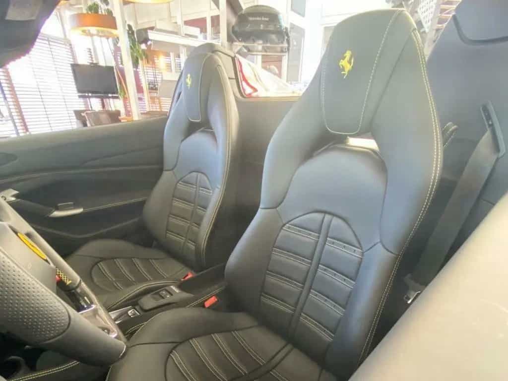Ferrari F8 Spider Tributo eNp.364.000¤ da 11 Carbon Extr 02/2021-photo-1