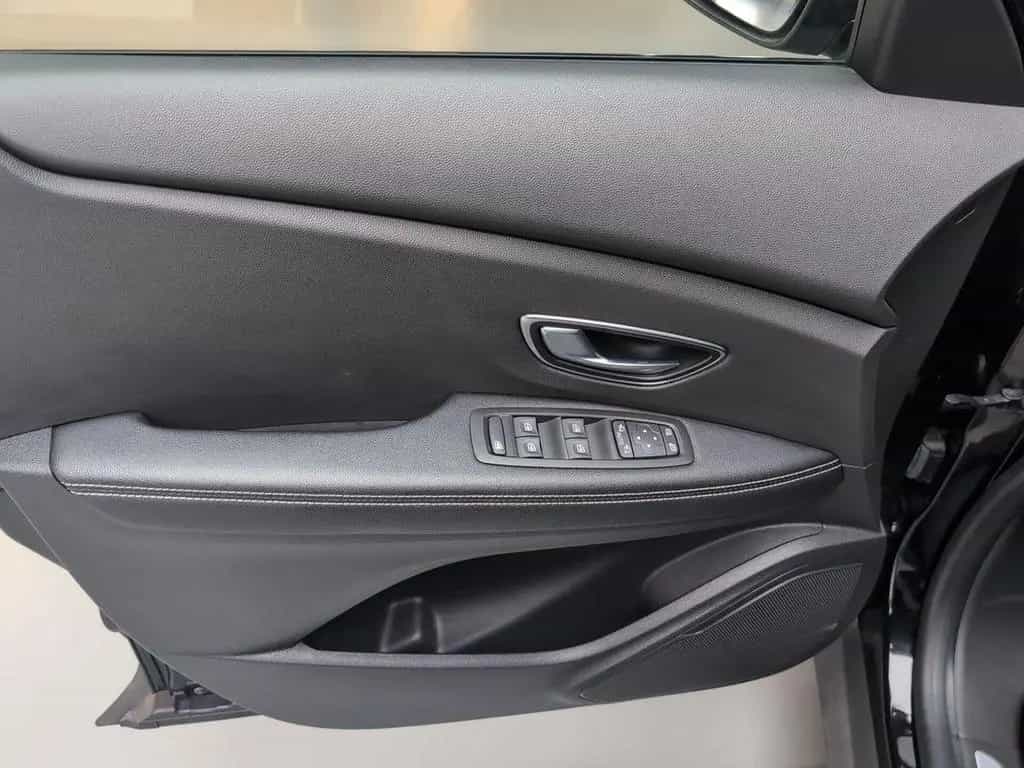 Renault Scenic TCe 160 GPF EDC Deluxe-Paket LIMITED AHK 06/2019-photo-12