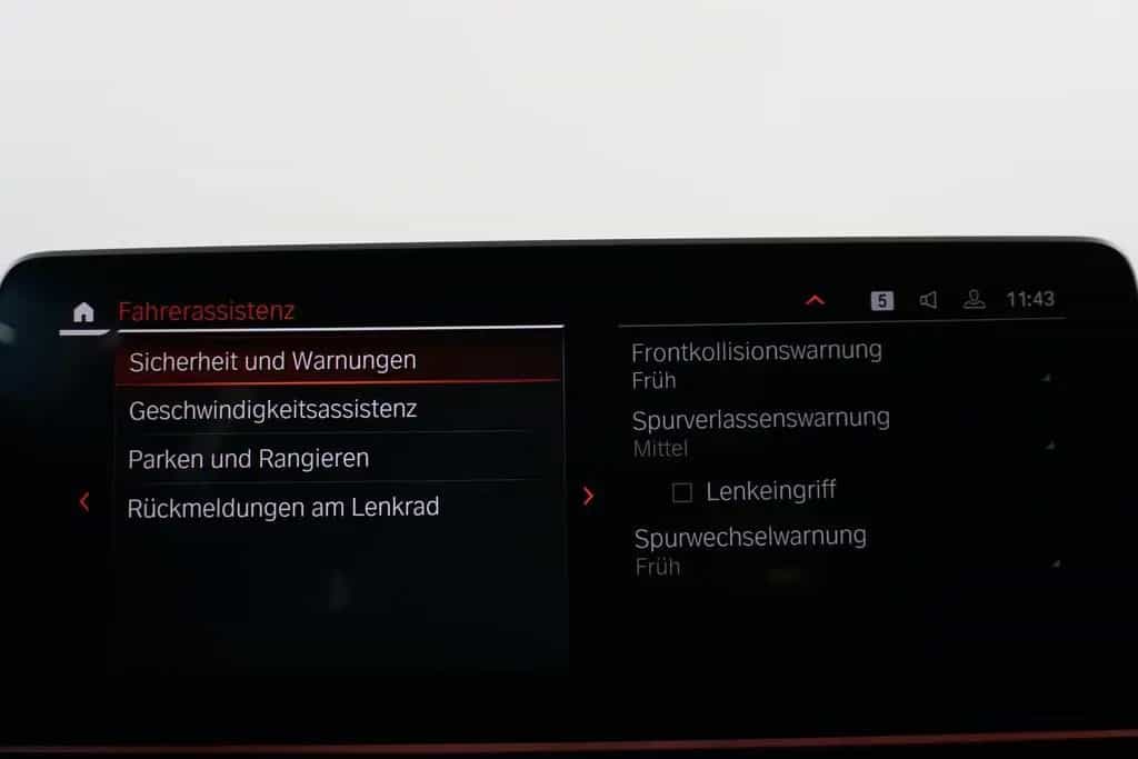 BMW 520 d M Sport Leder Navi 360*Kamera Pano 02/2021-photo-12