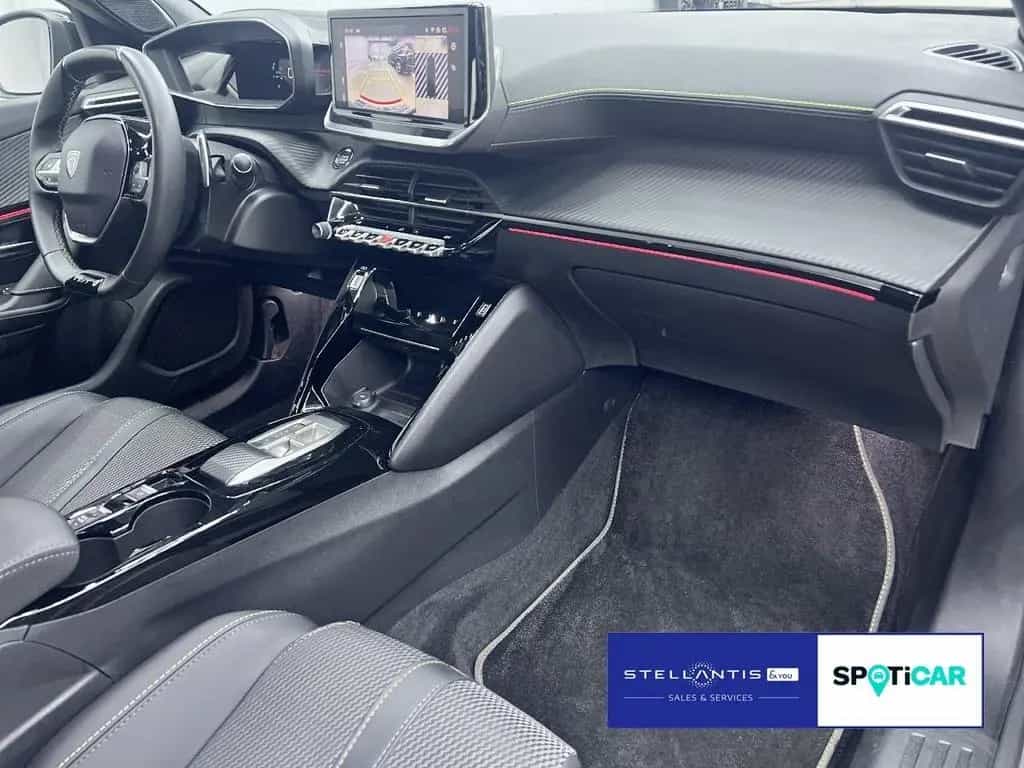 Peugeot 2008 1.2 PureTech 130 GT Aut Kamera* Navi 04/2024-photo-20