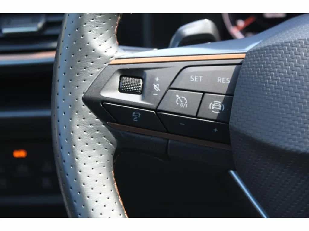 Cupra Formentor 1.5 TSI DSG NAVI LED KAMERA FULL LINK 04/2024-photo-17