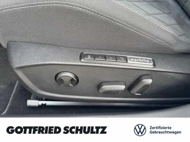Volkswagen Golf 1.5 eTSI DSG STYLE 17 ZOLL MATRIX KAMERA AH 04/2021-photo-12