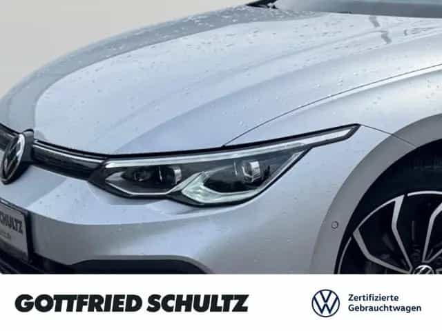 Volkswagen Golf 1.5 eTSI DSG STYLE 17 ZOLL MATRIX KAMERA AH 04/2021-photo-4