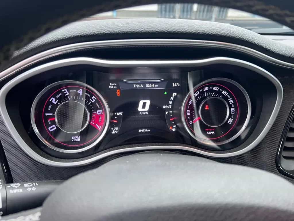 Dodge Challenger 392 SRT 6.4 ACC 05/2016-photo-17
