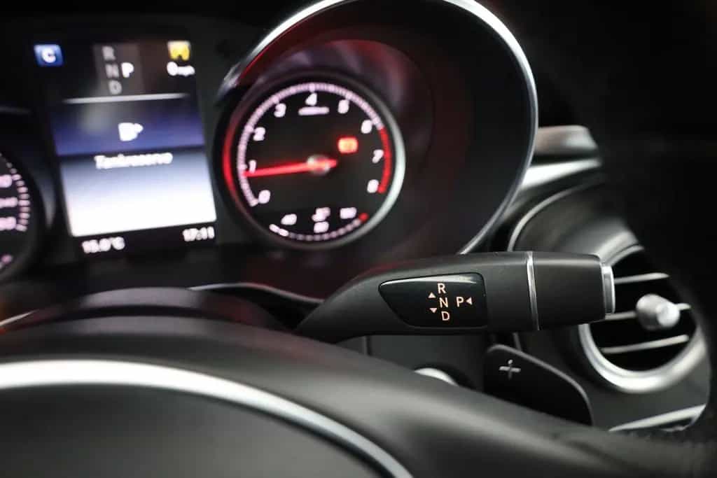 Mercedes-Benz GLC-Class 4Matic Exclusive LED Navi Teilleder AHK 04/2018-photo-18