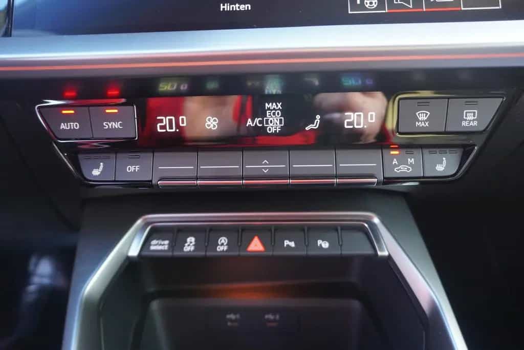 Audi A3 SB 35 TFSI S-Line LED Navi Kamera Tempomat 05/2021-photo-28