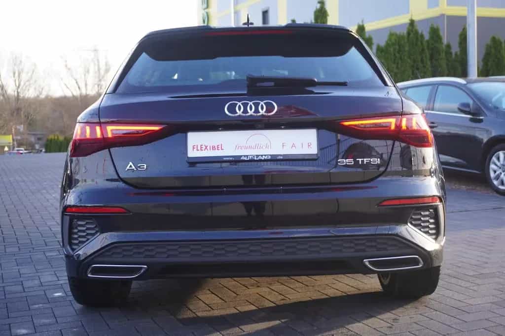 Audi A3 SB 35 TFSI S-Line LED Navi Kamera Tempomat 05/2021-photo-3
