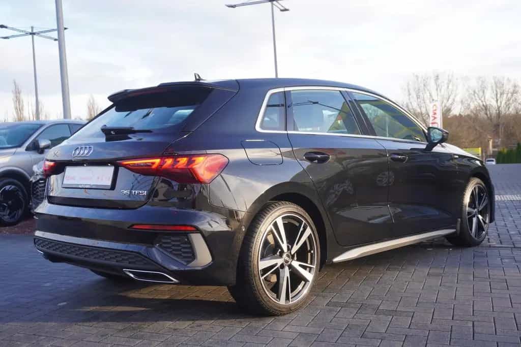 Audi A3 SB 35 TFSI S-Line LED Navi Kamera Tempomat 05/2021-photo-4