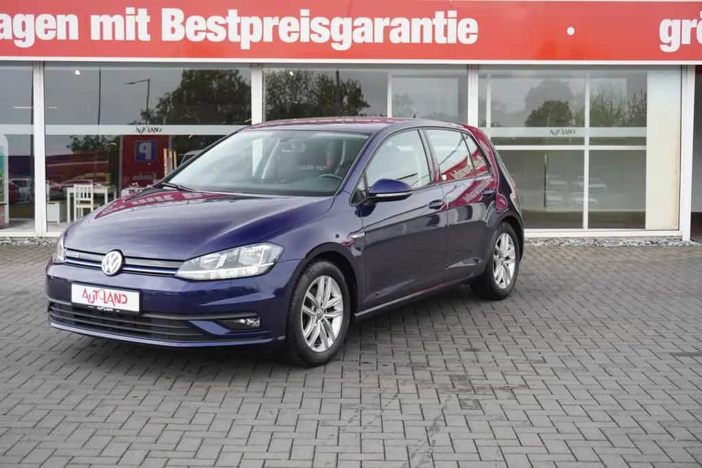 Volkswagen Golf VII 1.5 TSI Klimaaut. Navi PDC Sitzheizung 08/2020-photo-1