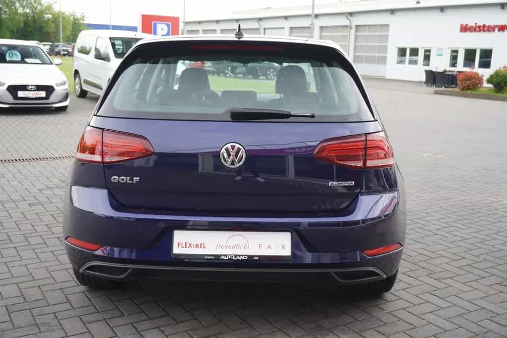 Volkswagen Golf VII 1.5 TSI Klimaaut. Navi PDC Sitzheizung 08/2020-photo-3