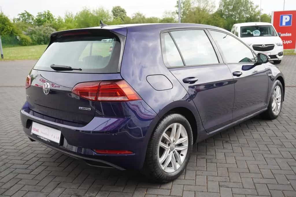 Volkswagen Golf VII 1.5 TSI Klimaaut. Navi PDC Sitzheizung 08/2020-photo-4