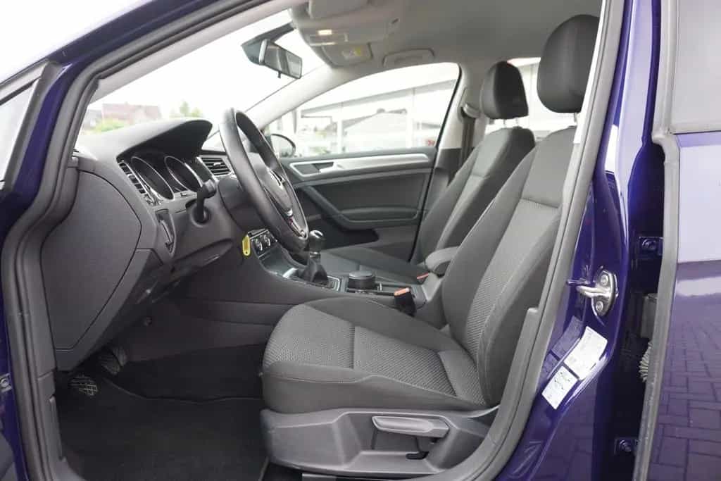 Volkswagen Golf VII 1.5 TSI Klimaaut. Navi PDC Sitzheizung 08/2020-photo-8