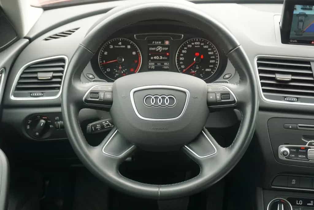 Audi Q3 1.4 TFSI S-Line LED Navi Standheizung DAB 07/2018-photo-17