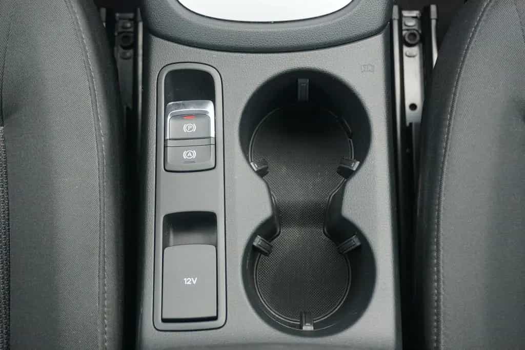 Audi Q3 1.4 TFSI S-Line LED Navi Standheizung DAB 07/2018-photo-24