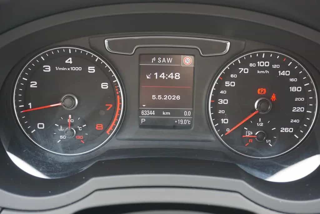 Audi Q3 1.4 TFSI S-Line LED Navi Standheizung DAB 07/2018-photo-28