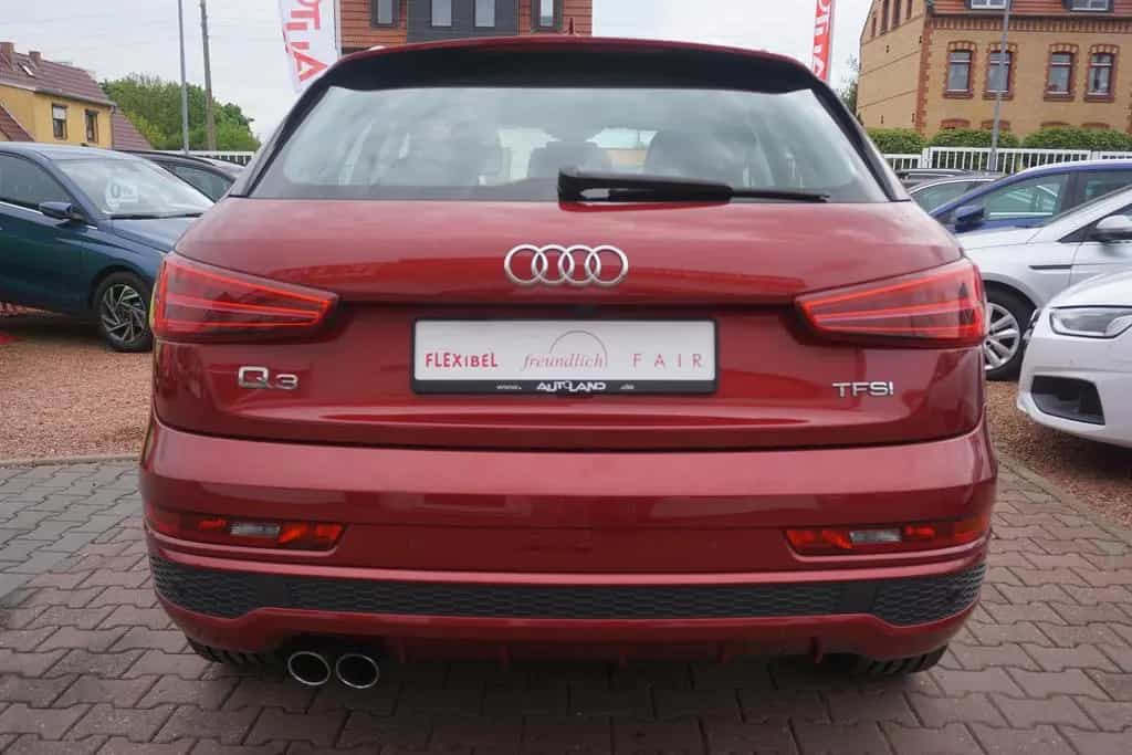 Audi Q3 1.4 TFSI S-Line LED Navi Standheizung DAB 07/2018-photo-3