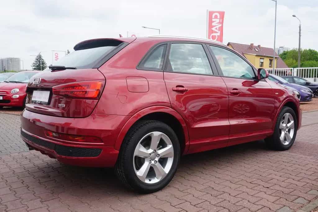 Audi Q3 1.4 TFSI S-Line LED Navi Standheizung DAB 07/2018-photo-4
