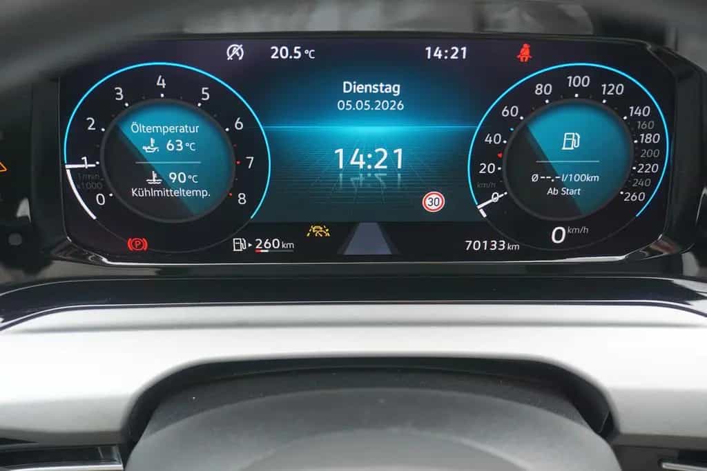 Volkswagen Golf VIII Variant 1.5 TSI Life LED Navi ACC DAB 05/2021-photo-14