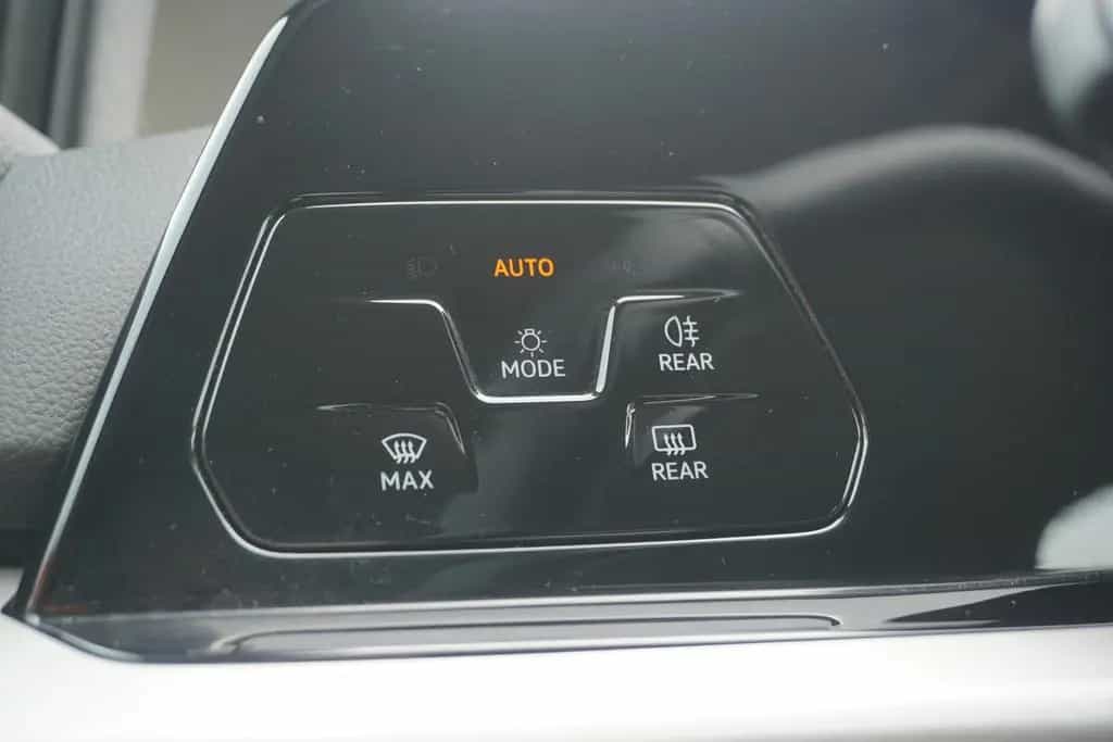 Volkswagen Golf VIII Variant 1.5 TSI Life LED Navi ACC DAB 05/2021-photo-19