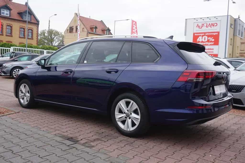 Volkswagen Golf VIII Variant 1.5 TSI Life LED Navi ACC DAB 05/2021-photo-2