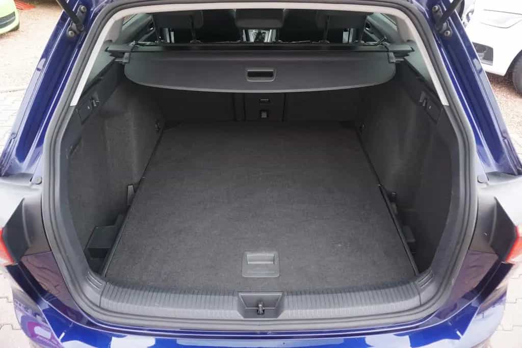 Volkswagen Golf VIII Variant 1.5 TSI Life LED Navi ACC DAB 05/2021-photo-29