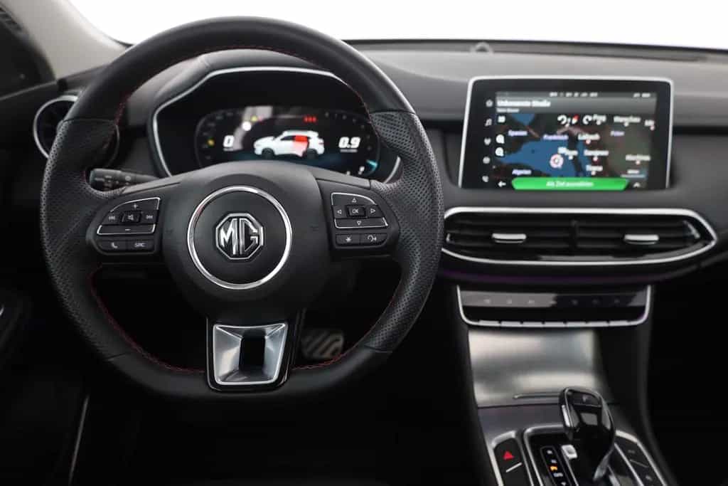 MG HS 1.5 T-GDI Luxury Aut. LED ACC Navi 360° Pano 01/2024-photo-9