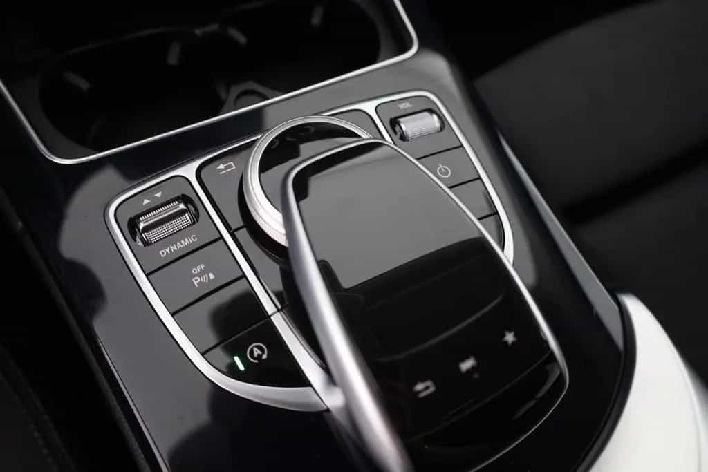 Mercedes-Benz C 180 C180 T CGI Avantgarde LED Navi Kamera PDC AHK 03/2018-photo-13