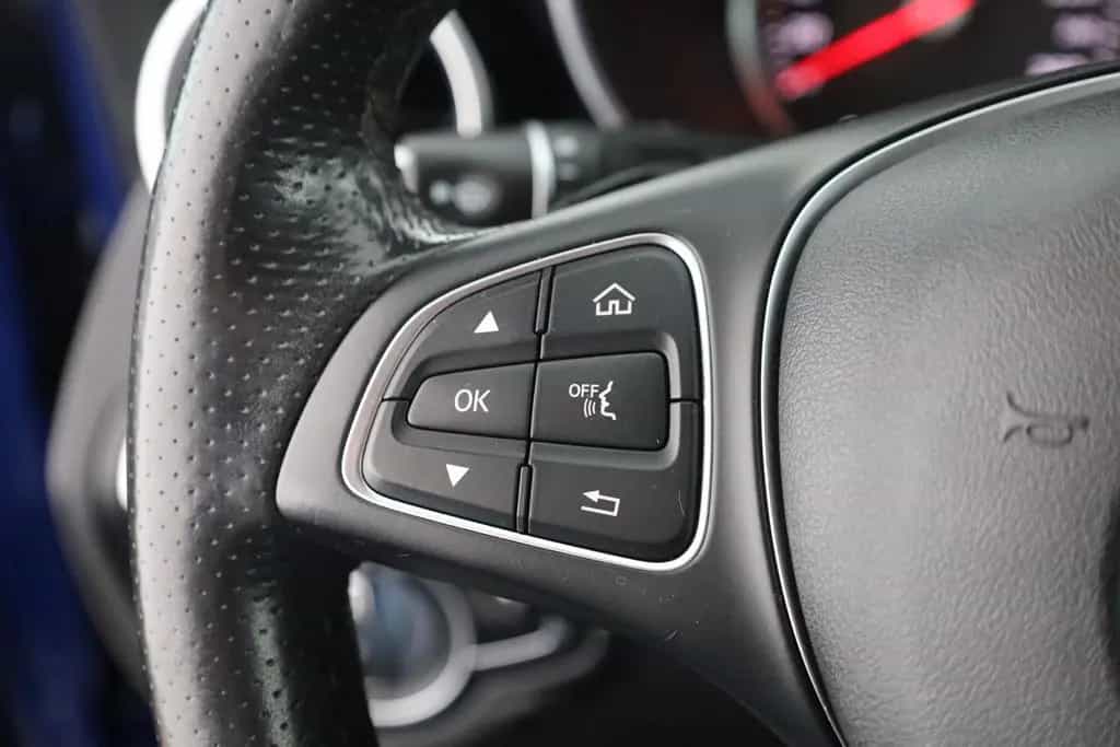 Mercedes-Benz C 180 C180 T CGI Avantgarde LED Navi Kamera PDC AHK 03/2018-photo-15