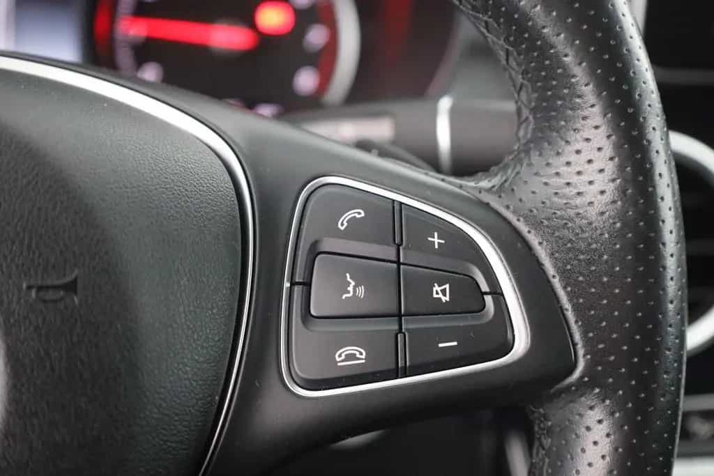 Mercedes-Benz C 180 C180 T CGI Avantgarde LED Navi Kamera PDC AHK 03/2018-photo-16