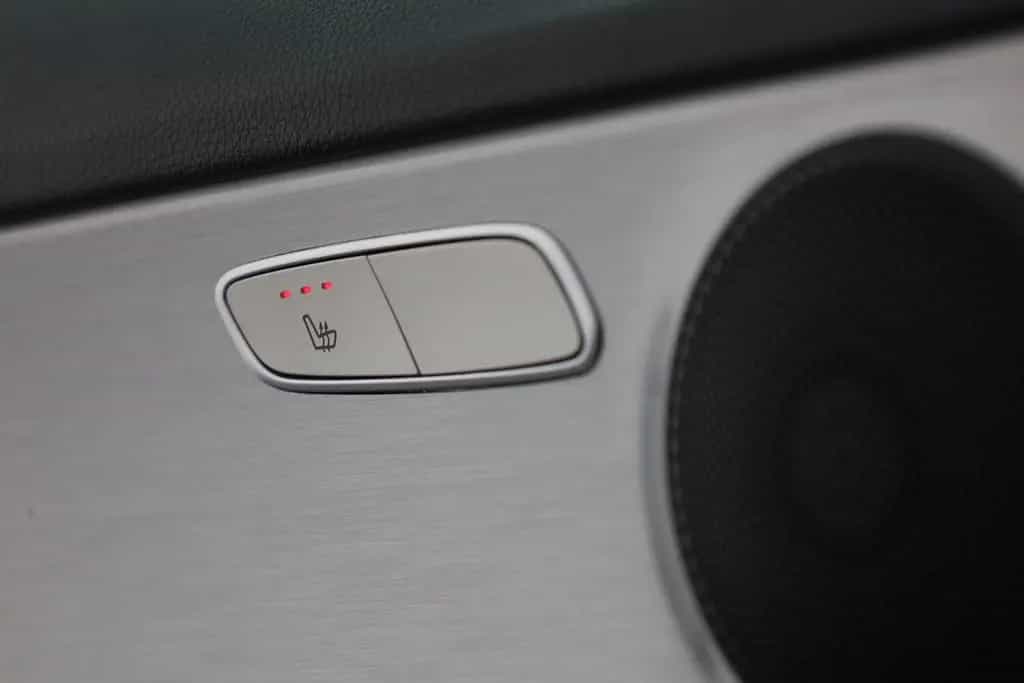 Mercedes-Benz C 180 C180 T CGI Avantgarde LED Navi Kamera PDC AHK 03/2018-photo-22