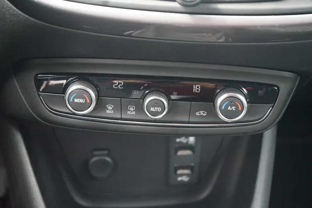 Opel Crossland X 1.2 LED Navi Kamera Tempomat 11/2019-photo-11