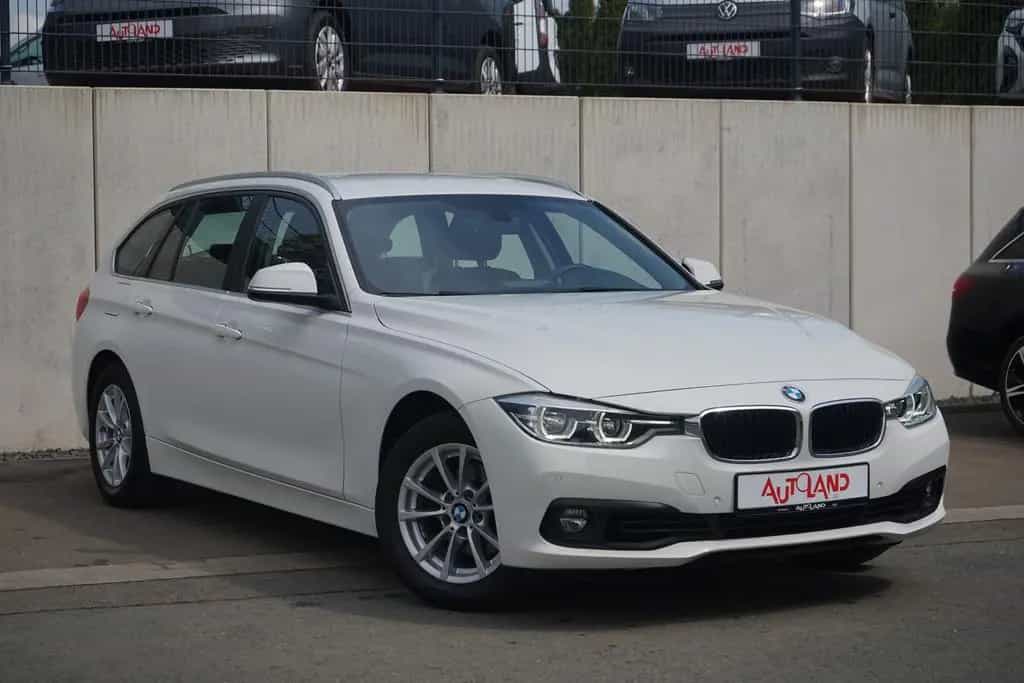 BMW 318 i Touring LED Navi Tempomat PDC USB Klimaaut. 09/2018-photo-5