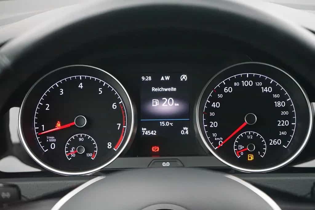 Volkswagen Golf VII 1.4 TSI Highline LED Navi ACC PDC USB 05/2017-photo-16
